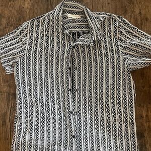 Aeropostale Black and White Geometric Men's Shirt